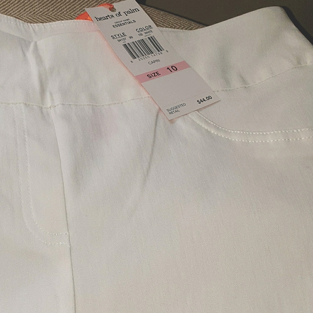 Hearts of Palm. Sz.10 White Capris - Picture 3 of 10